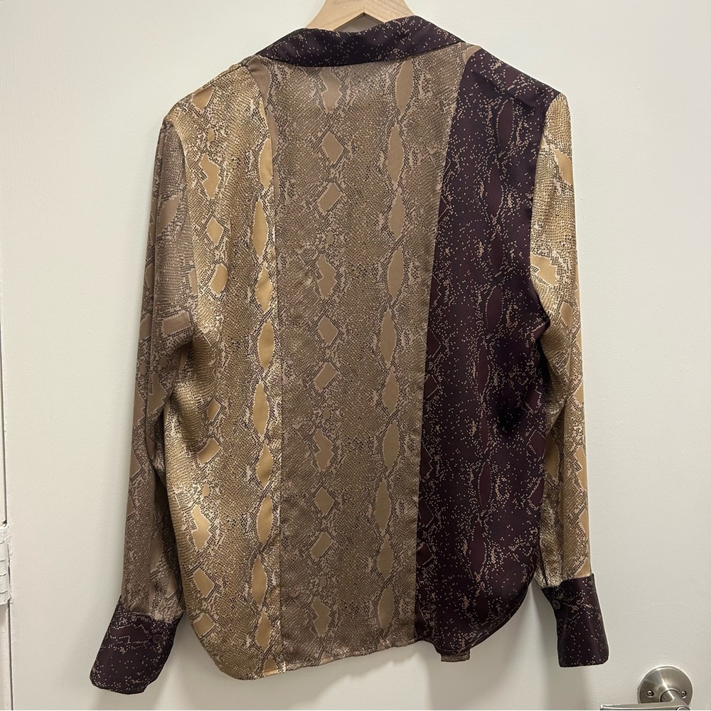 Equipment Femme Paneled Multicolor Snake Print Button Down Shirt - Picture 6 of 8